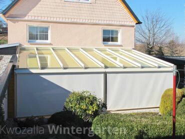Glashaus/Sommergarten - Terrassenüberdachung mit Sonnenschutz-Markisen