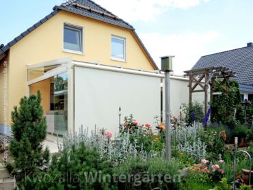 Referenz - Glashaus mit außenliegendem Sonnenschutz, Markisen